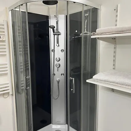 Lägenhet Zenith Stade Parc Expo Palais Des Sports, 2ch 4pers Parking Caen